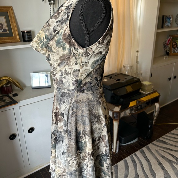 Sleeveless gray, brown and blue mini sundress with rose design. Super cute! - Picture 8 of 10